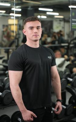 Инструктор тренажерного зала Юрьев Алексей