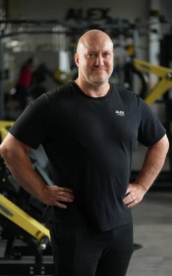 Инструктор тренажерного зала Трезинский Александр