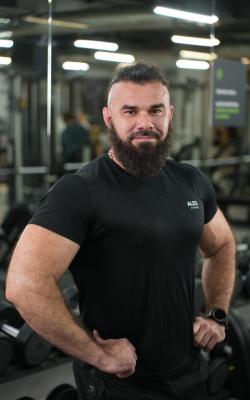 Координатор тренажерного зала Зайцев Сергей