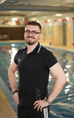 Инструктор водных программ Кретинин Дмитрий