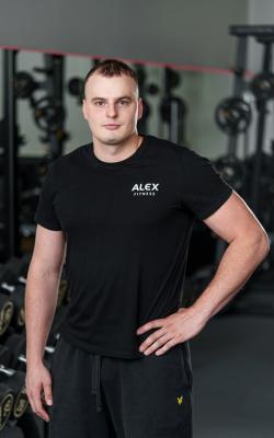 Инструктор тренажерного зала Кутырев Владимир