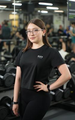 Инструктор тренажерного зала Луговских Мария