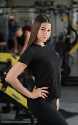 Инструктор тренажерного зала Макшанова Софья