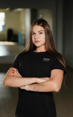 Инструктор тренажерного зала Макшанова Софья