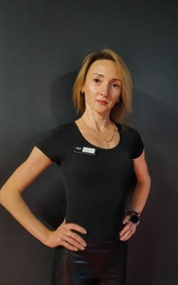 Инструктор групповых программ Мирошникова Елена